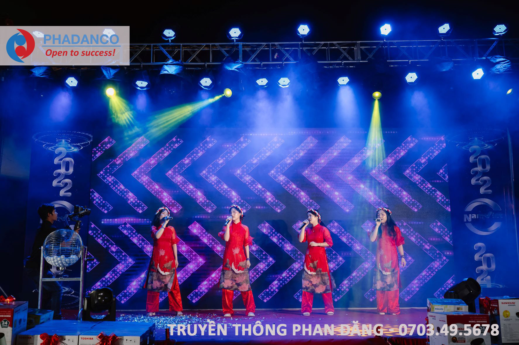 Chương trình nghệ thuật tiệc tất niên cho Nam Việt Group