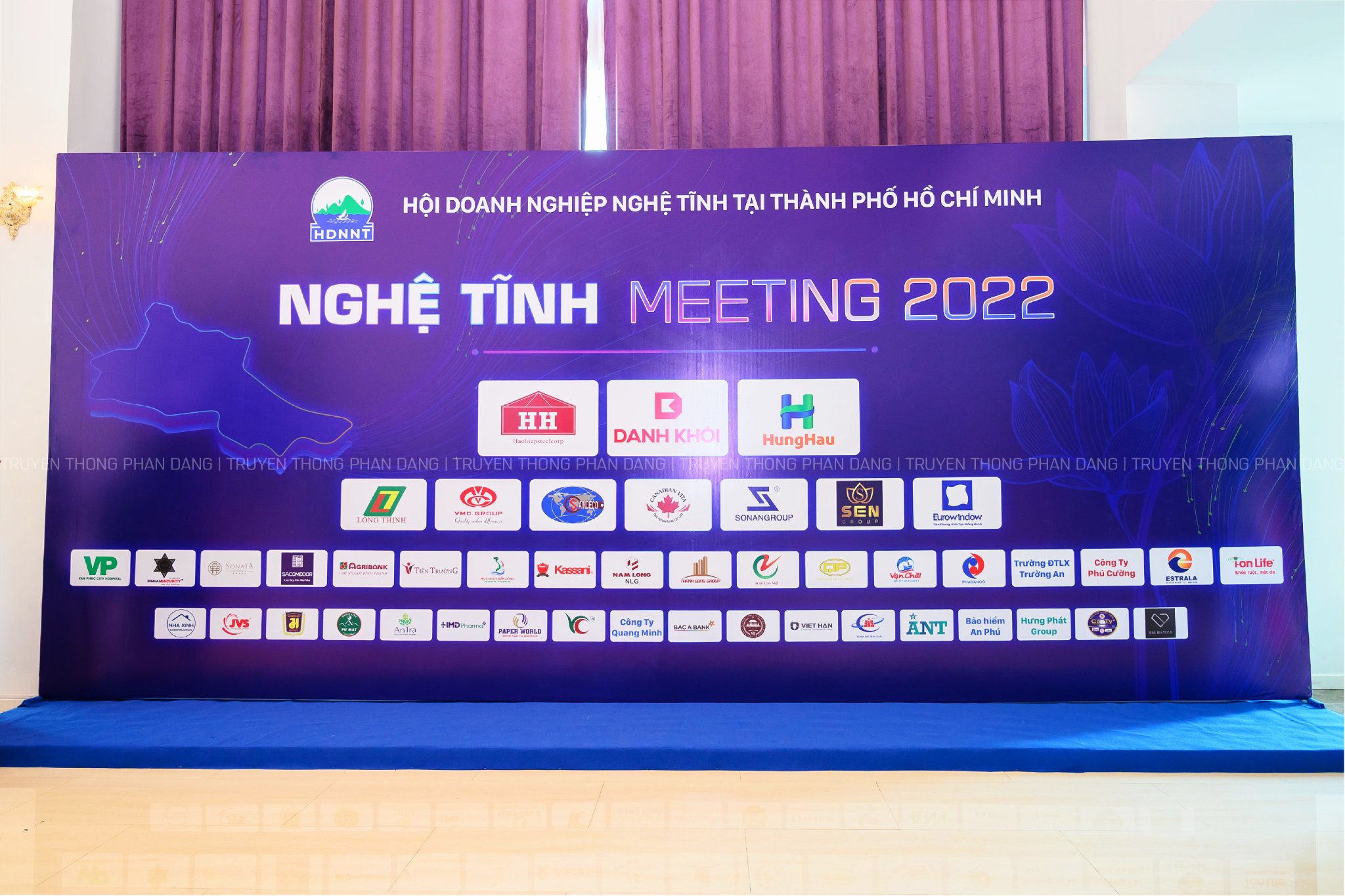 Backdrop chụp hình Nghệ Tĩnh Meeting 2022