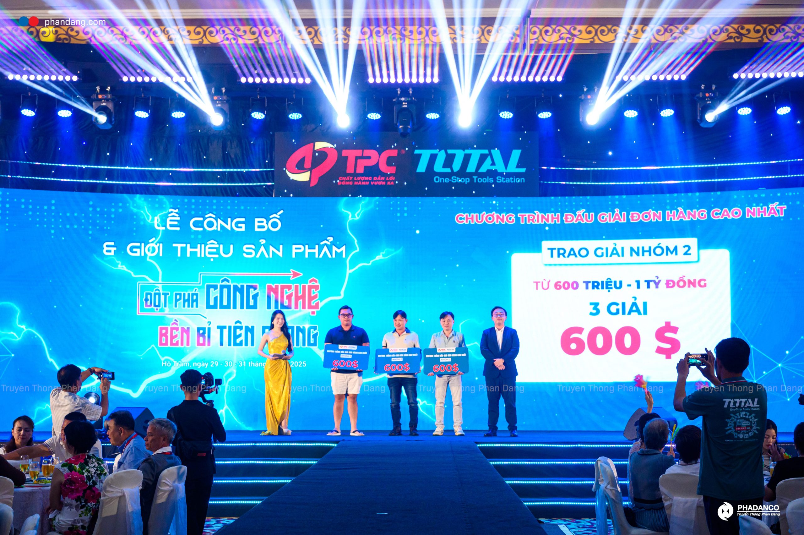 TPC VIỆT NAM - TOTAL RA MẮT SẢN PHẨM MỚI | Truyền Thông Phan Đăng 4 đấu giá sản phẩm phiên bản giới hạn.